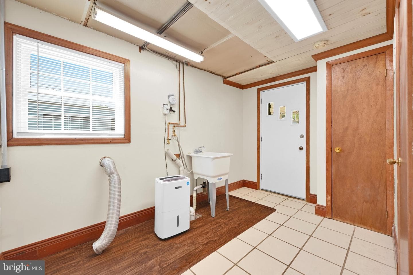 2419 Guilford Street photo 22
