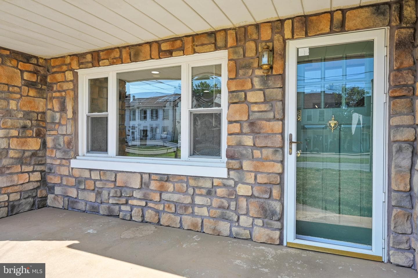 2419 Guilford Street photo 3