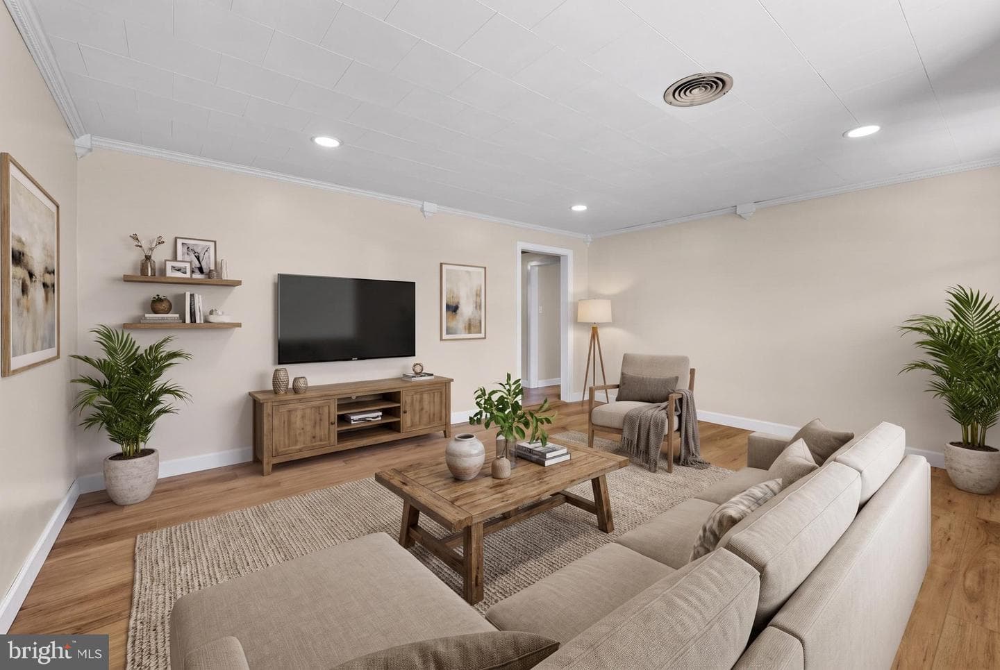 2419 Guilford Street photo 6