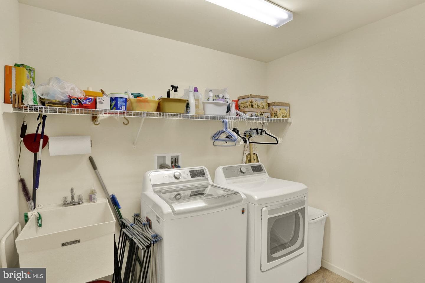 613 Meadowview Drive photo 32