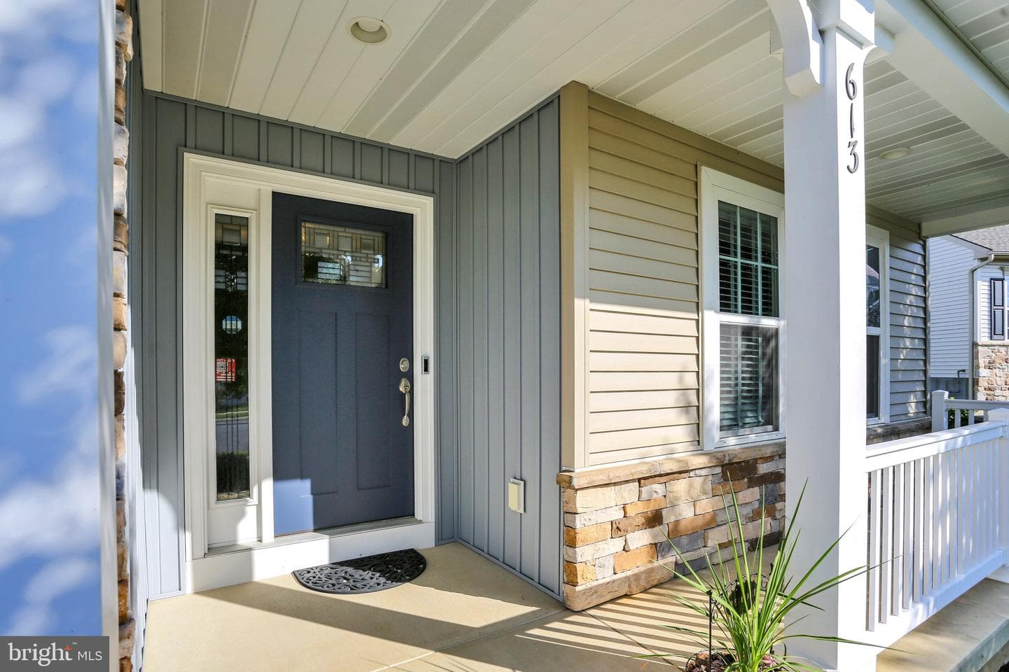 613 Meadowview Drive photo 4