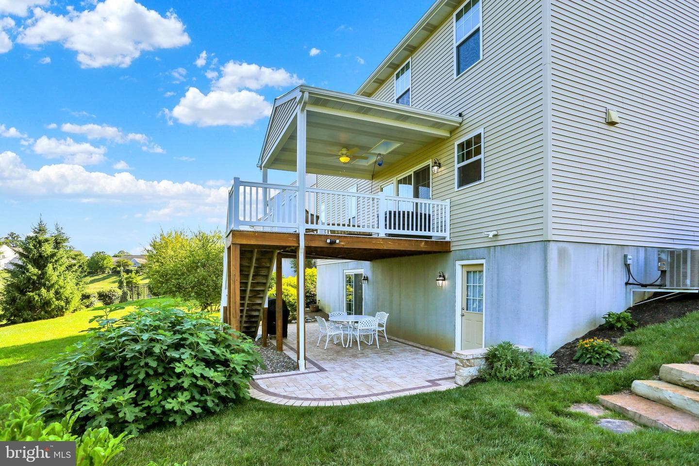 613 Meadowview Drive photo 45