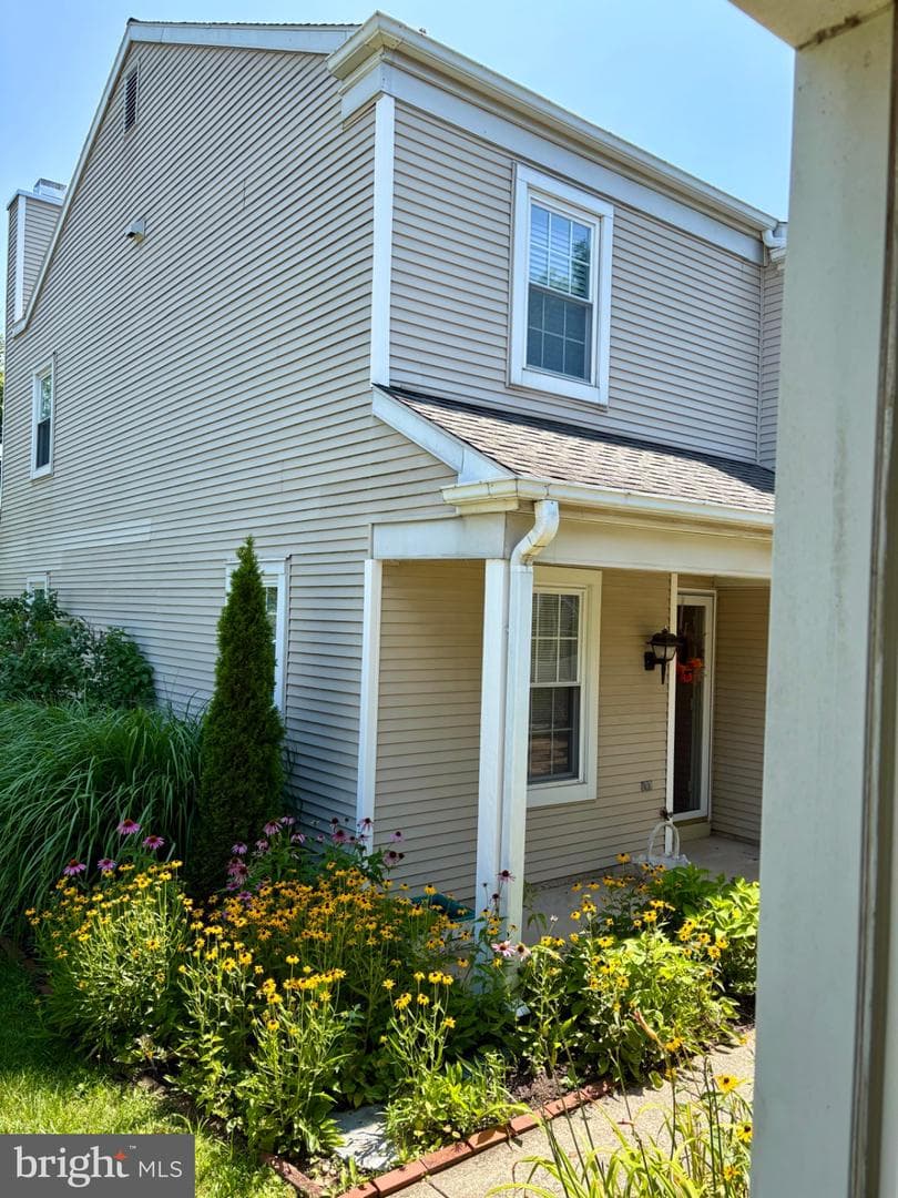1520 Cambridge Court, Palmyra