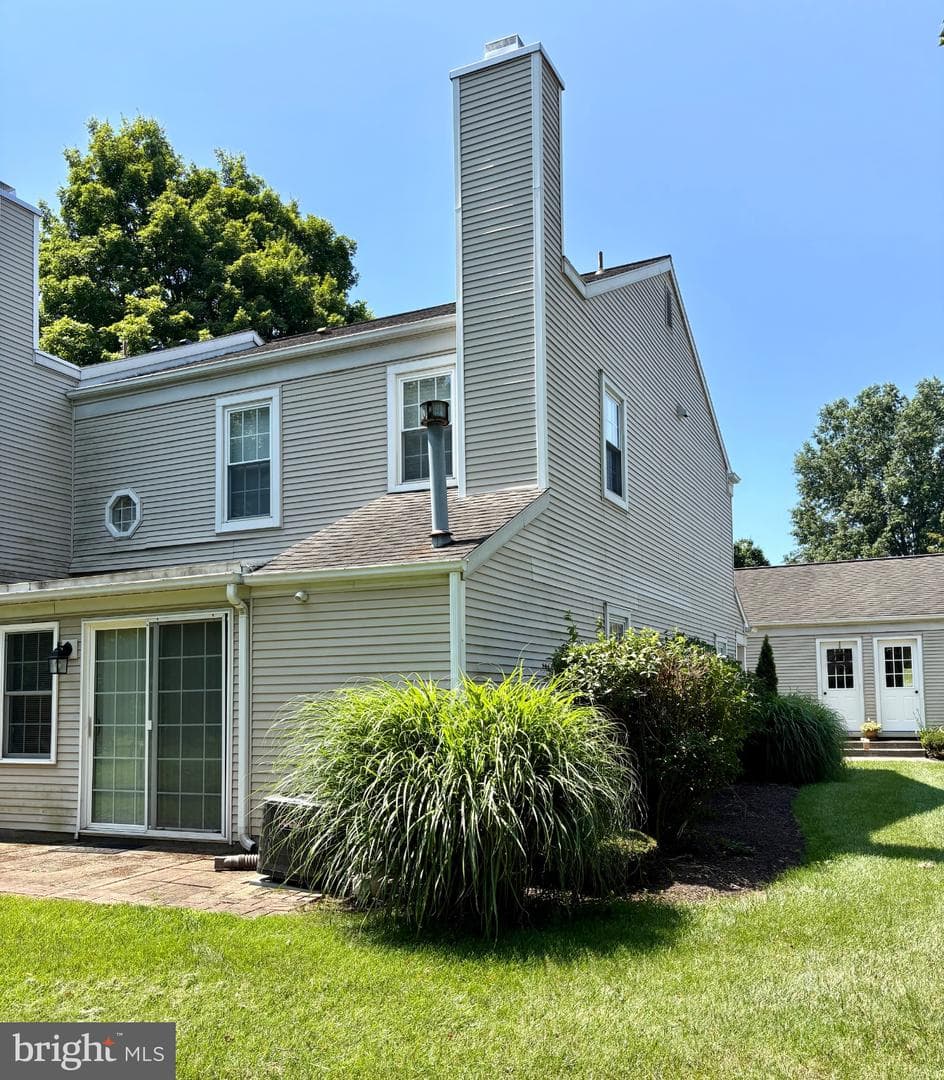 1520 Cambridge Court photo 5