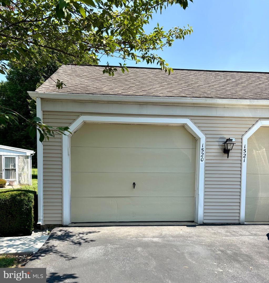 1520 Cambridge Court photo 9