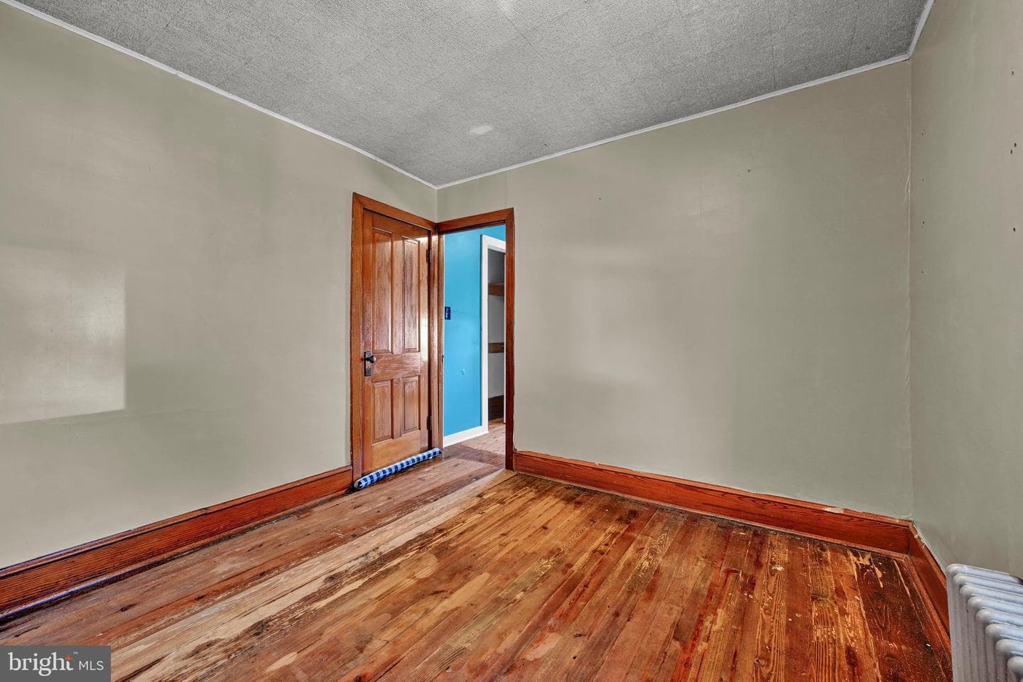 121 W Washington Avenue photo 18