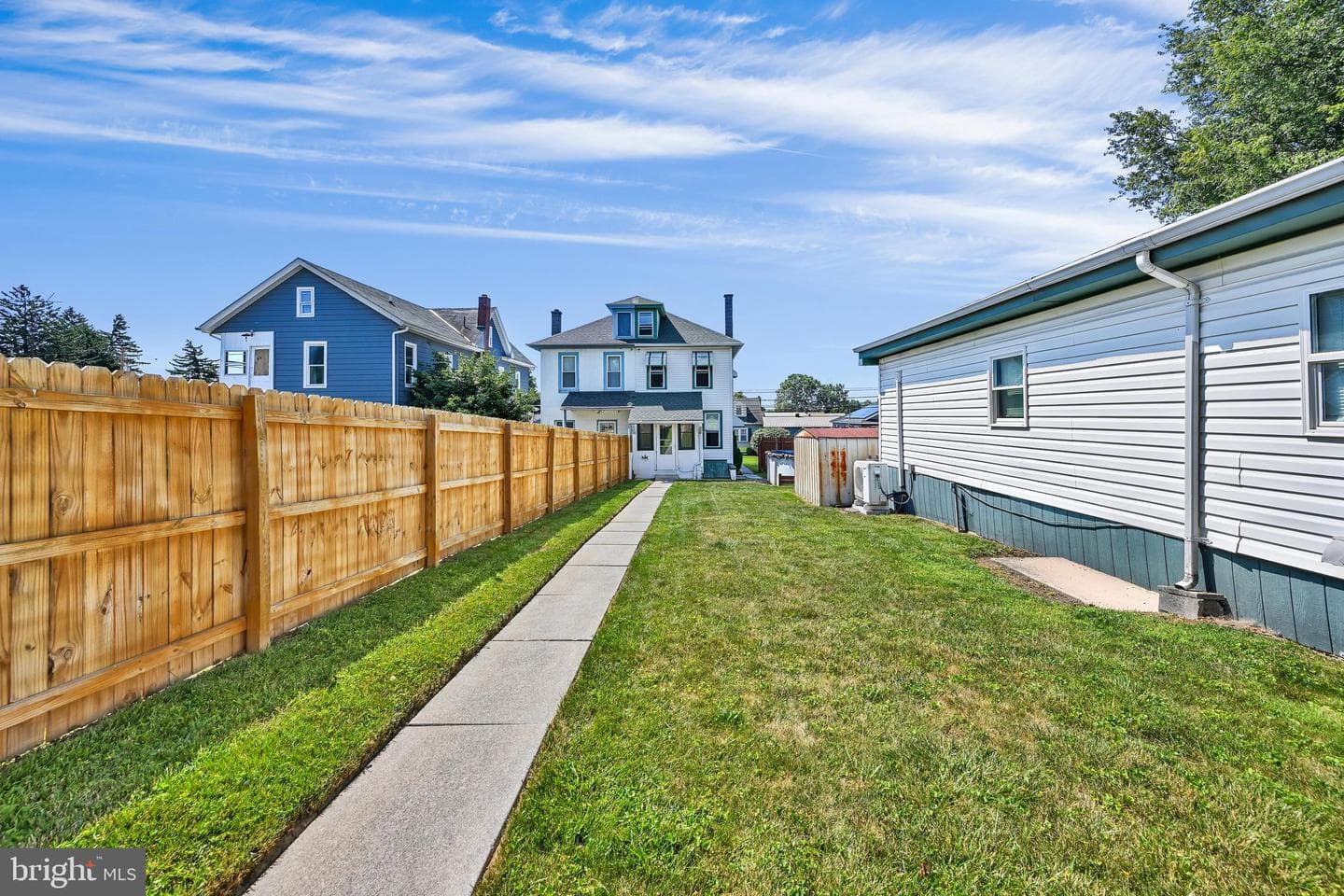 121 W Washington Avenue photo 39