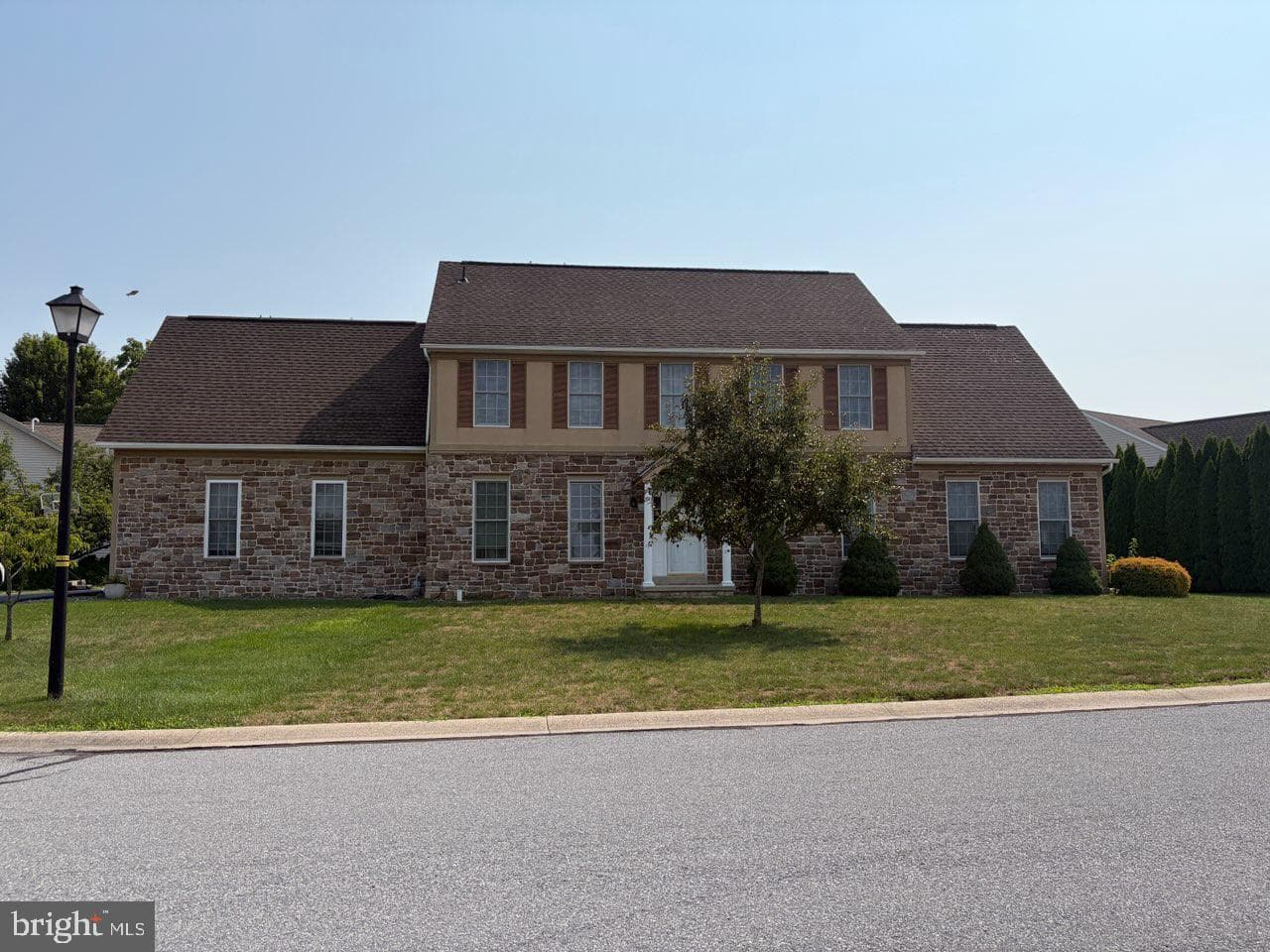 305 Catherine Court photo 2