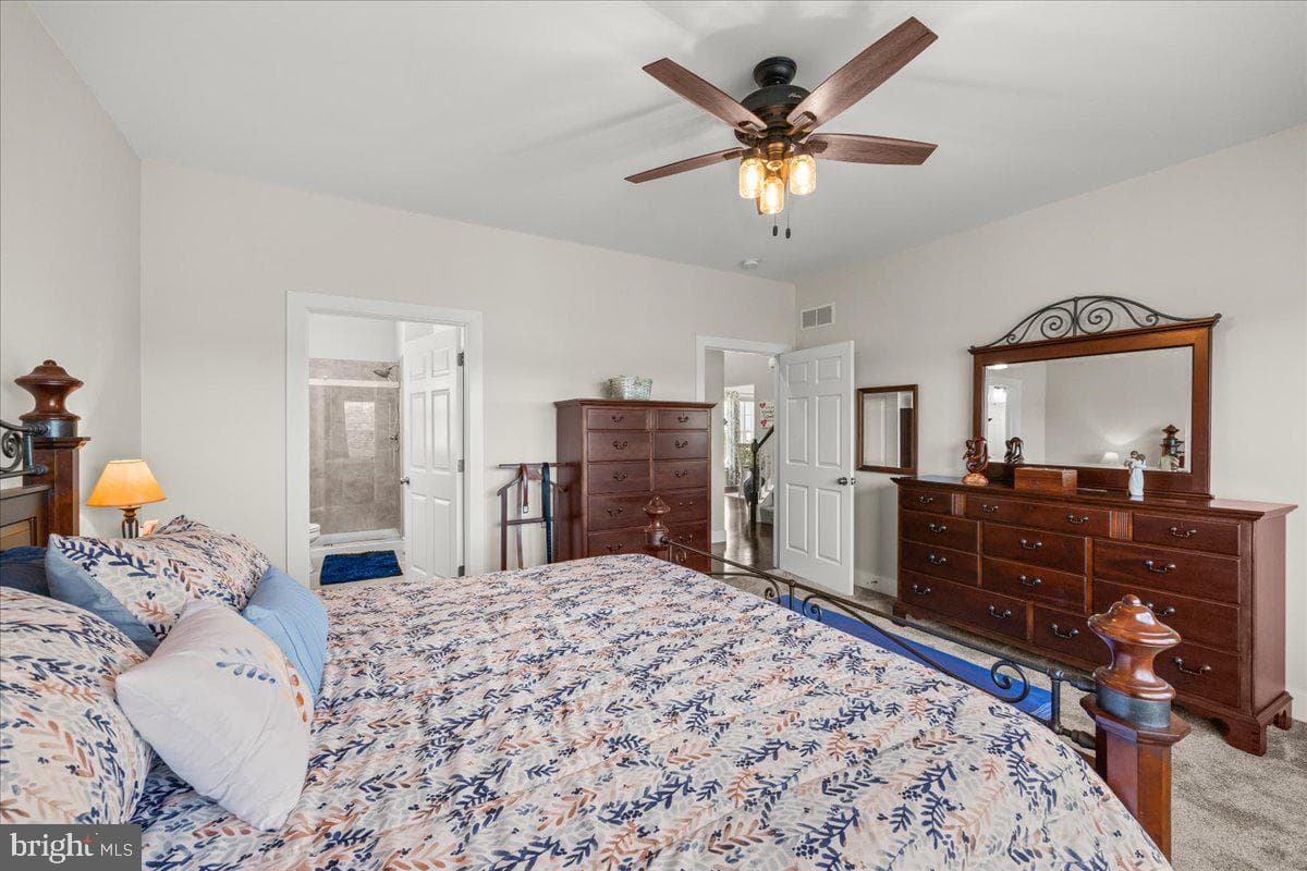 39 Blue Jay Way photo 25