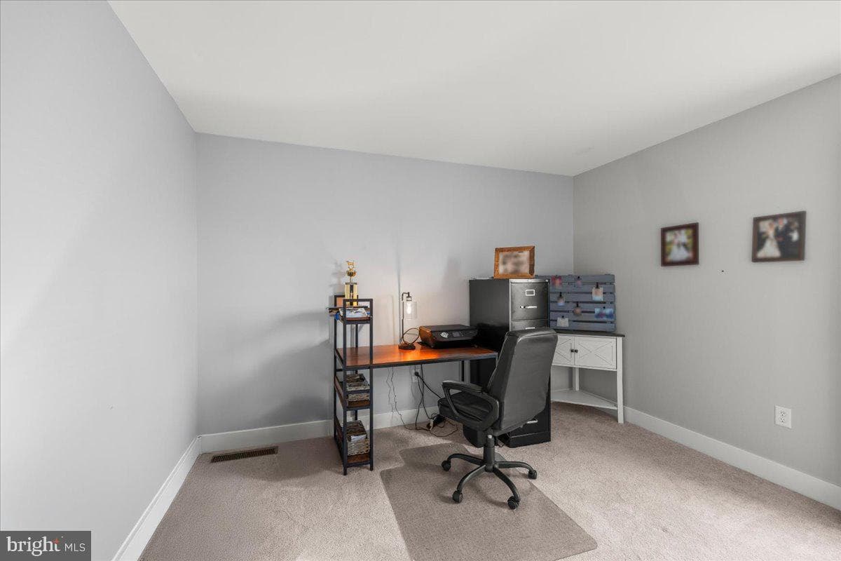 39 Blue Jay Way photo 31