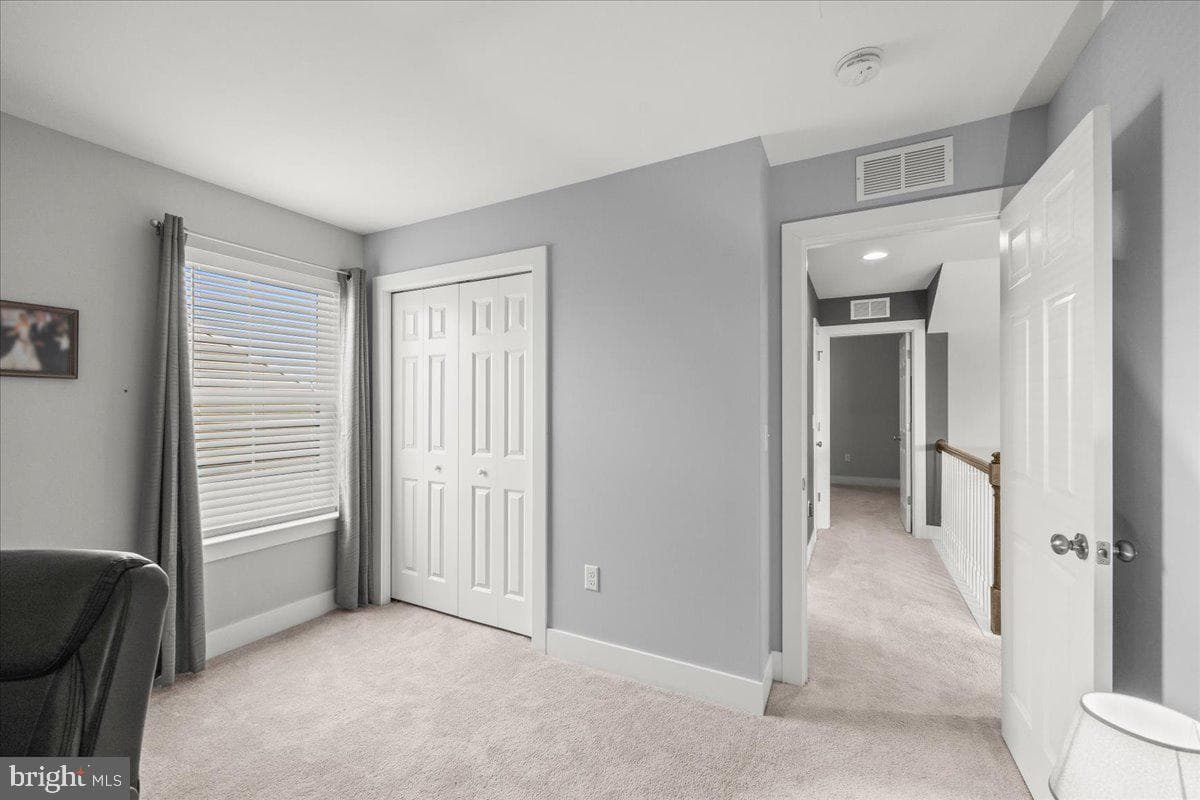 39 Blue Jay Way photo 32
