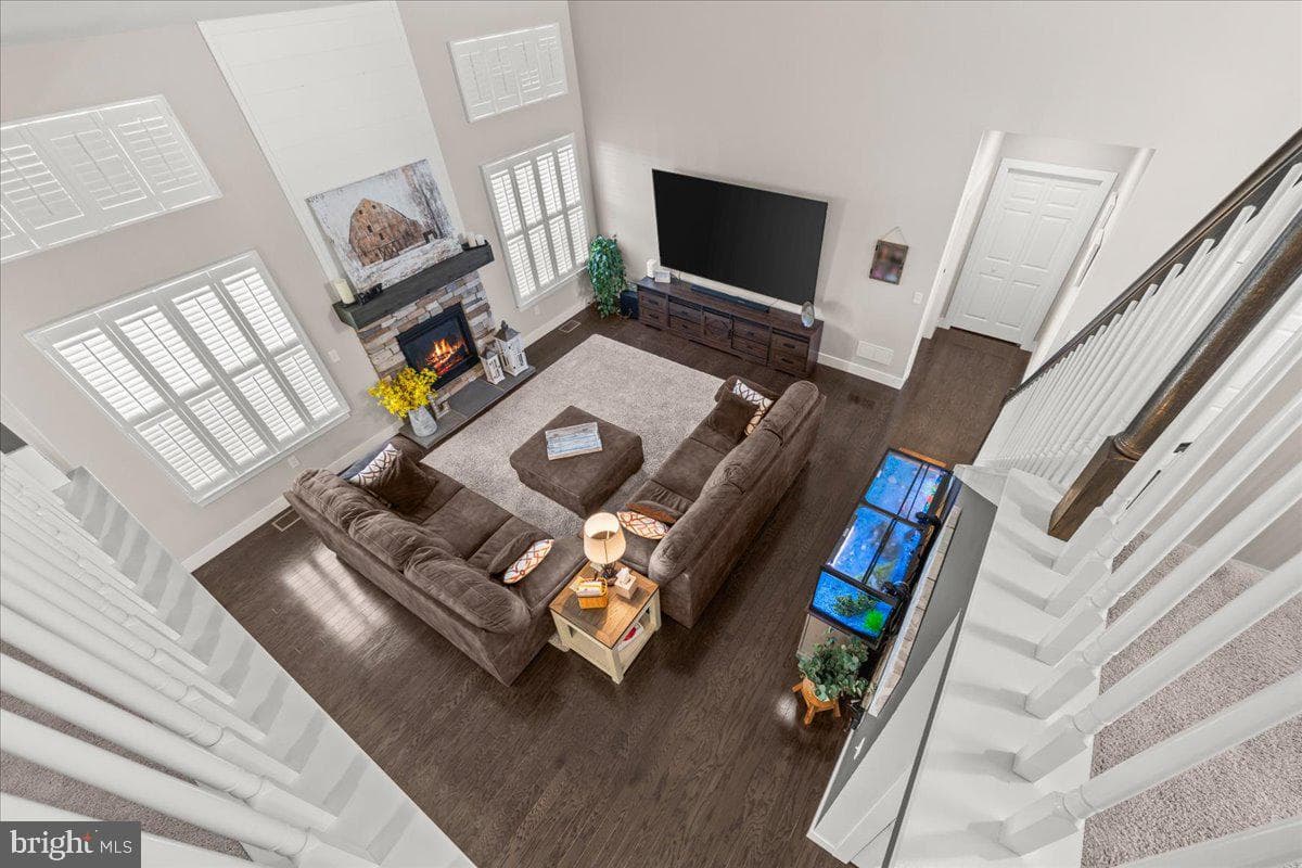39 Blue Jay Way photo 38