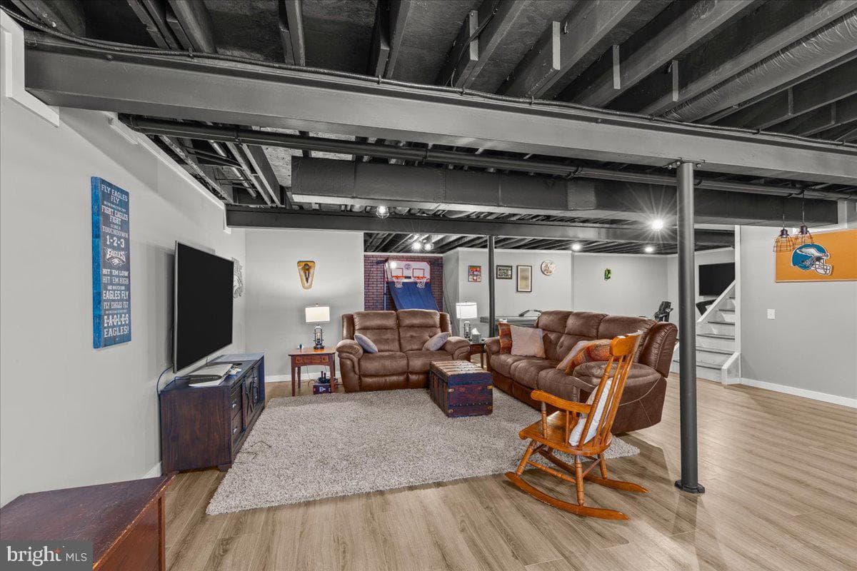 39 Blue Jay Way photo 42