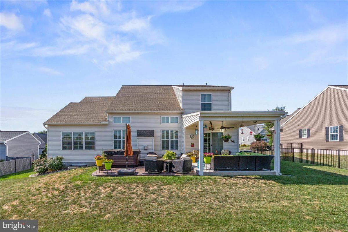 39 Blue Jay Way photo 47