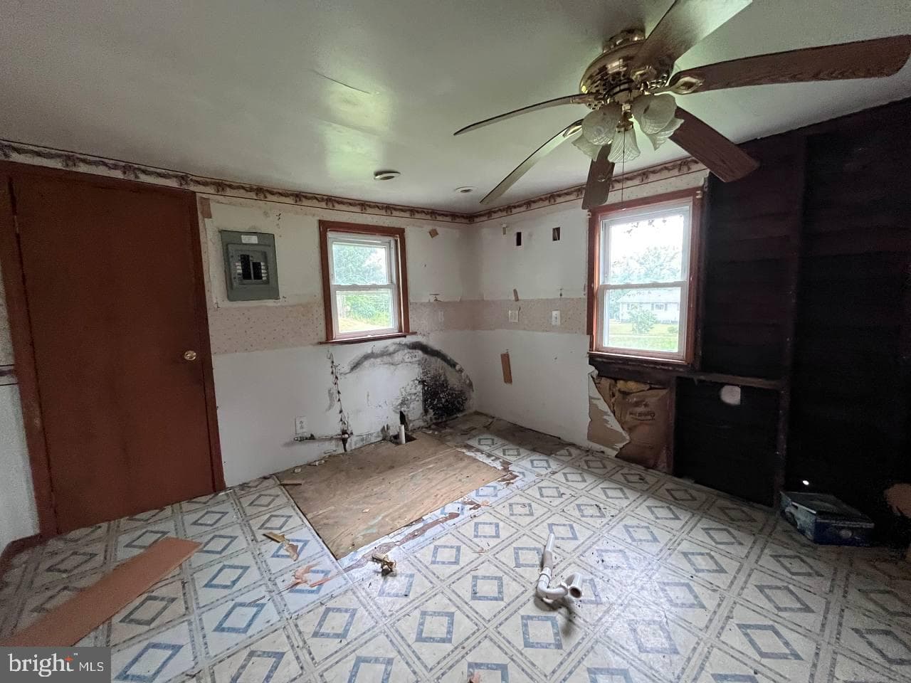 132 Thomas Road photo 30
