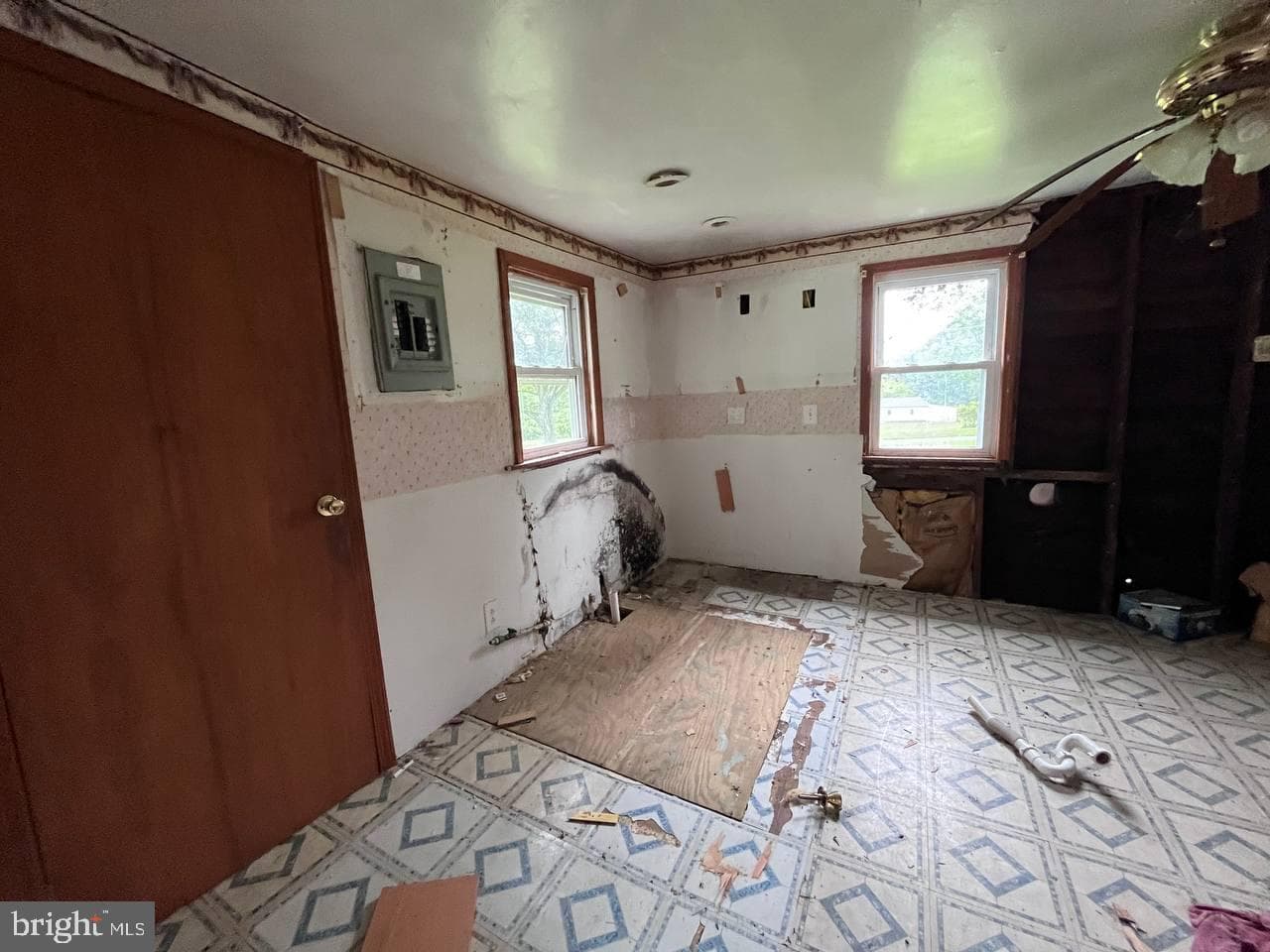 132 Thomas Road photo 32