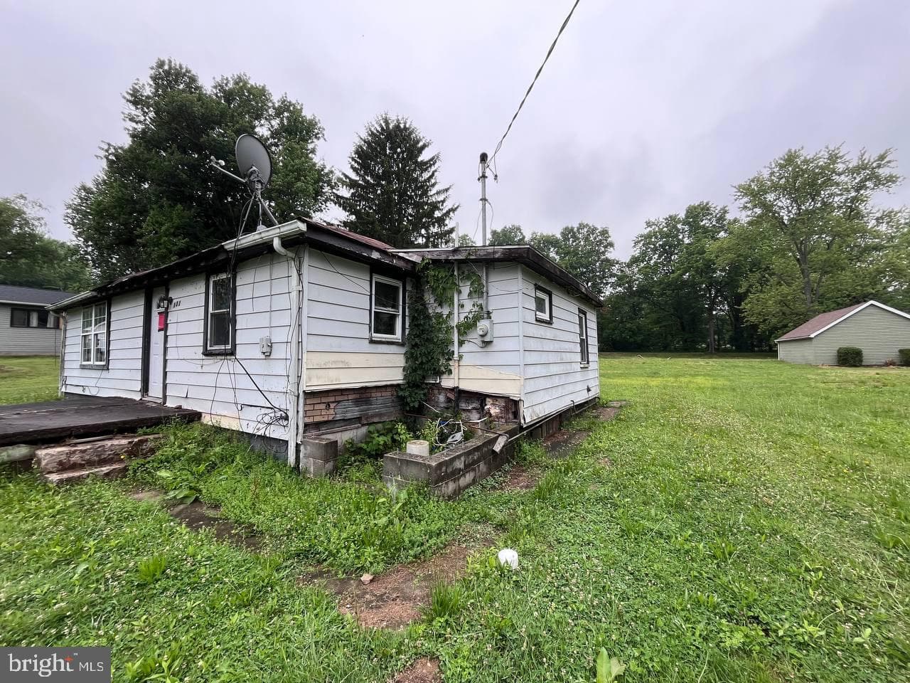 132 Thomas Road photo 48