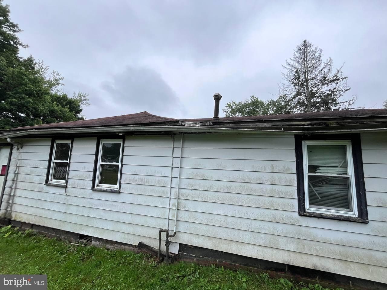 132 Thomas Road photo 9