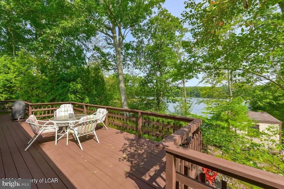 228 Trapper Springs Lane photo 2