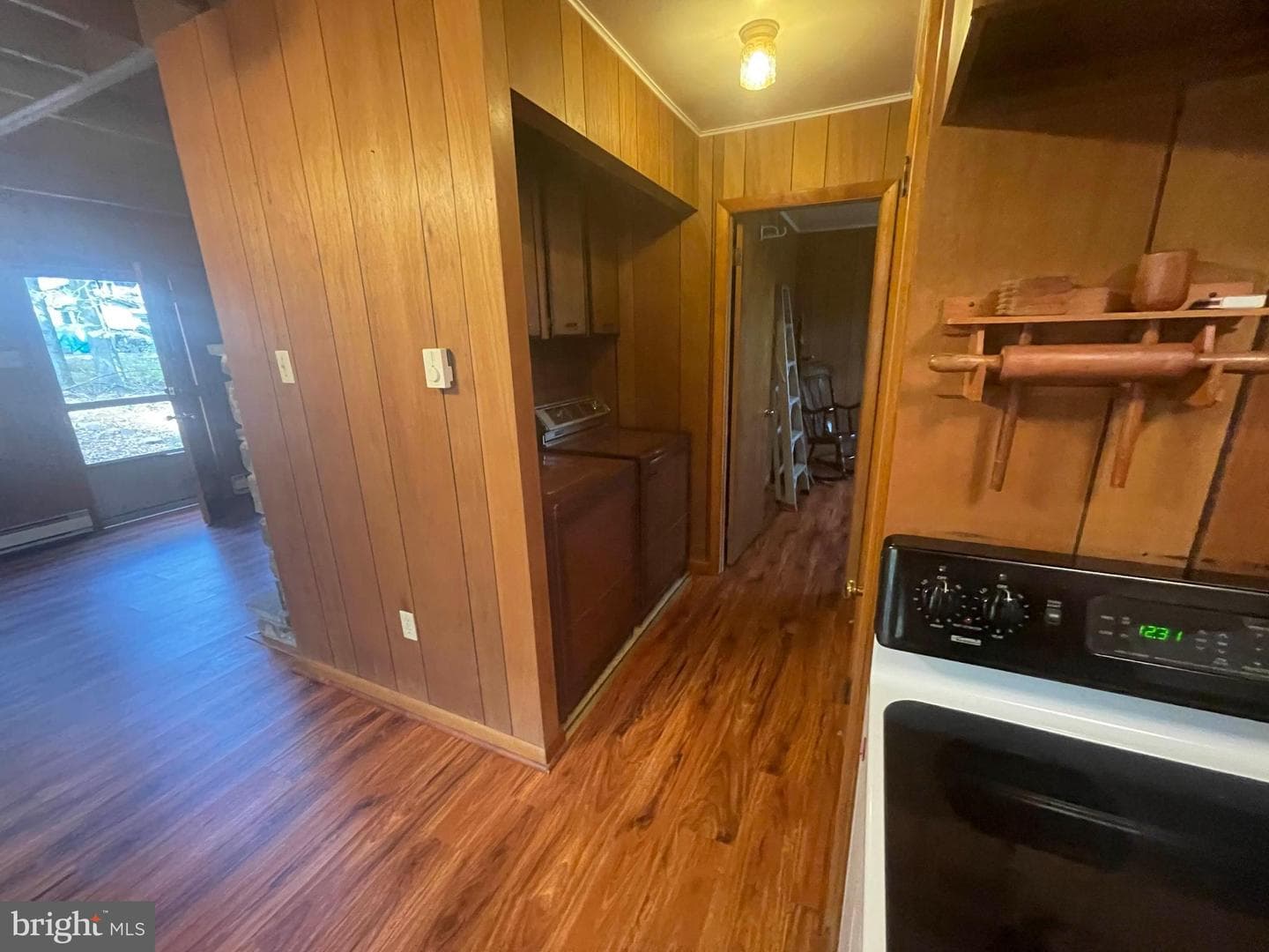 2225 Mountain Ash photo 4