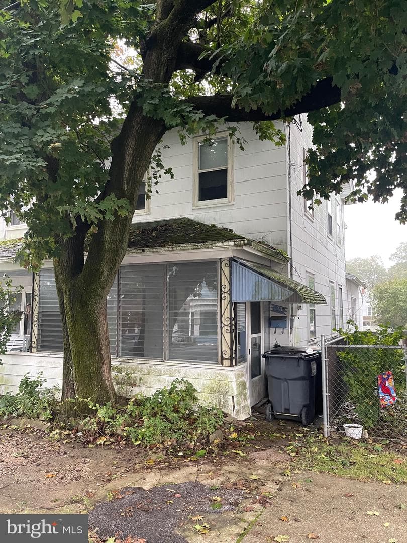 532 Walnut Street photo 1