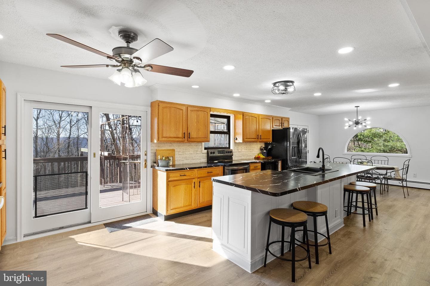 56 Bentwood Road photo 13