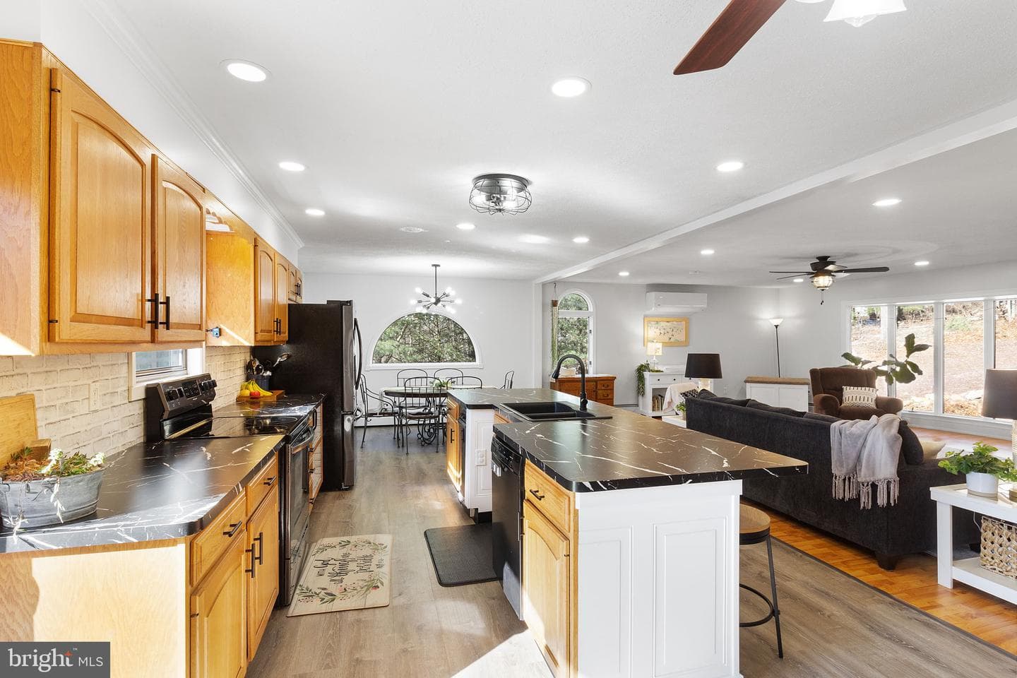 56 Bentwood Road photo 14