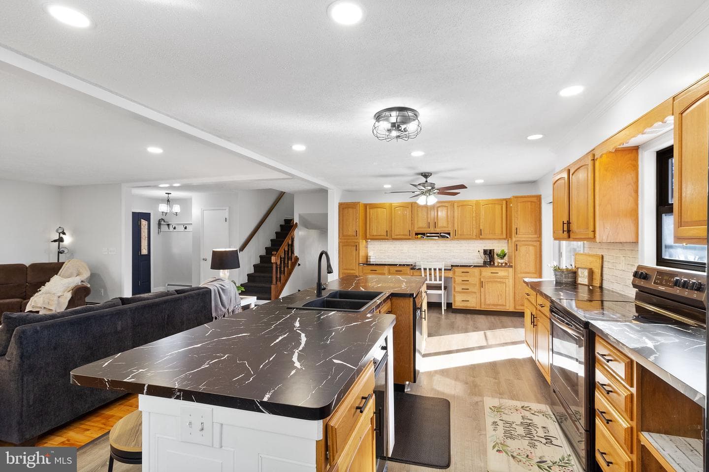 56 Bentwood Road photo 17