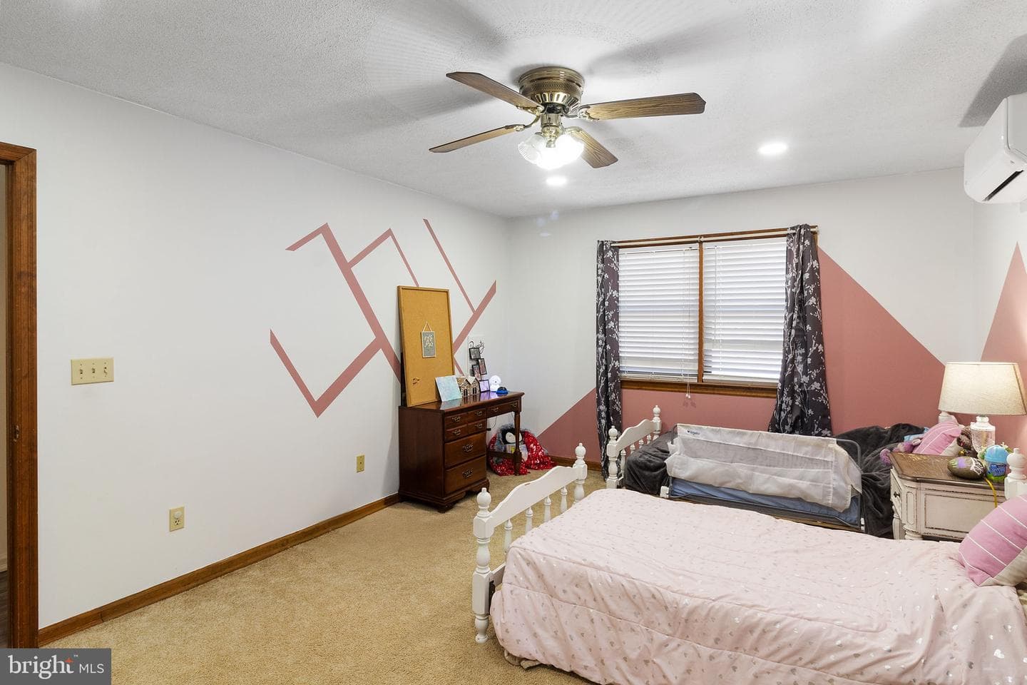 56 Bentwood Road photo 33