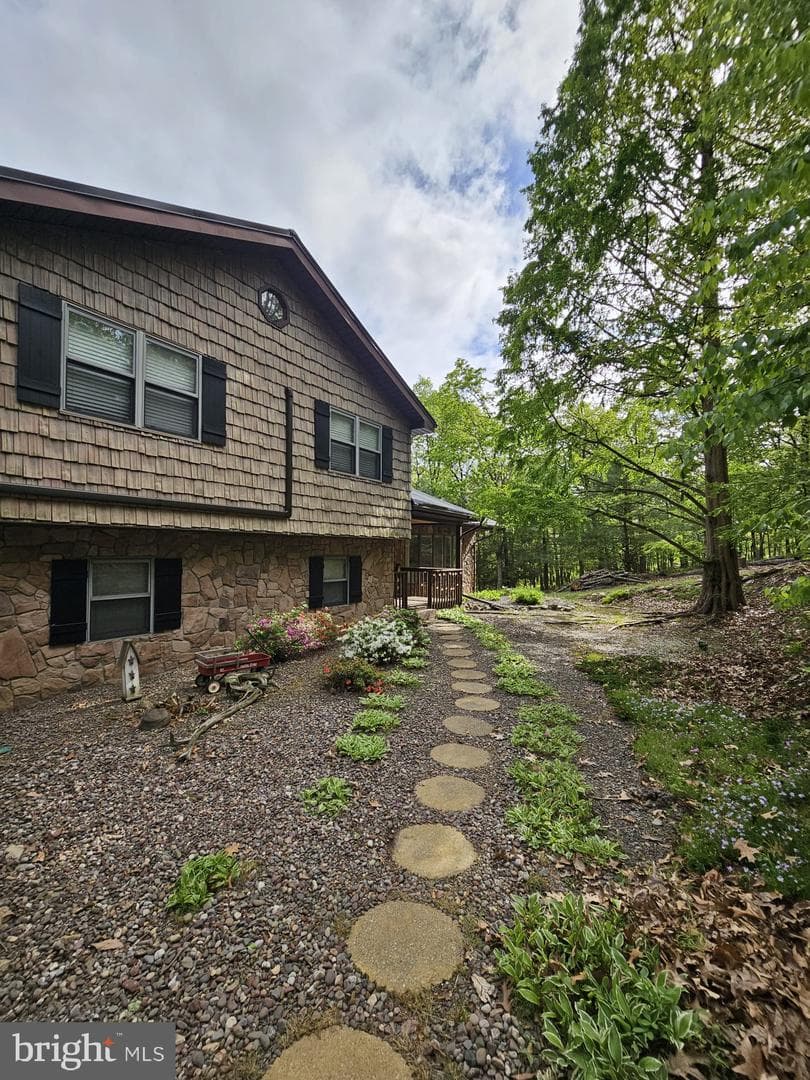 56 Bentwood Road photo 73