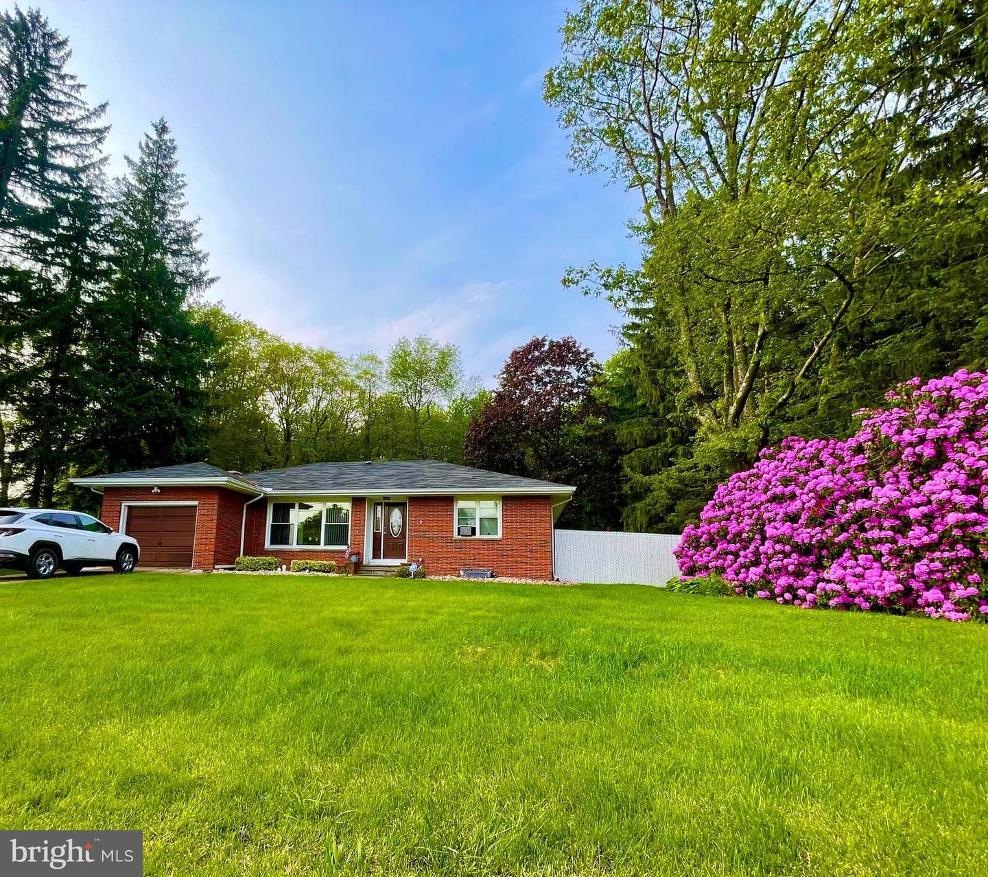 340 Crescent Road photo 3