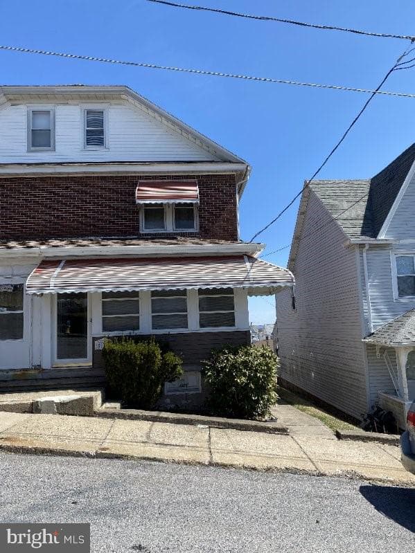 533 Hemlock Street