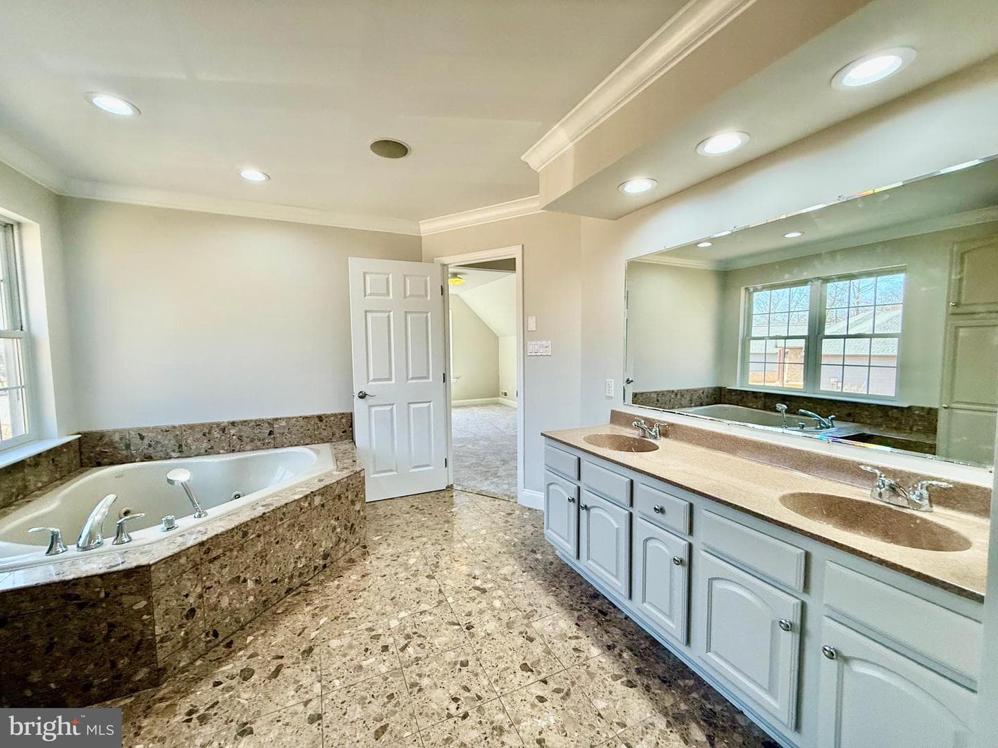 79 Colony Drive photo 32