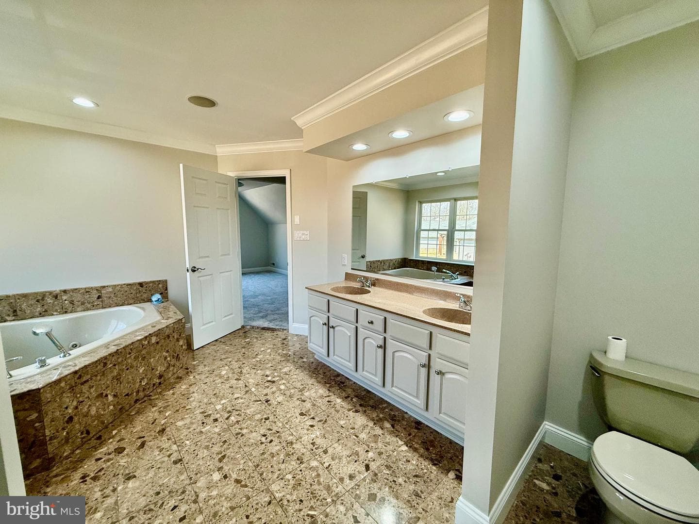 79 Colony Drive photo 35