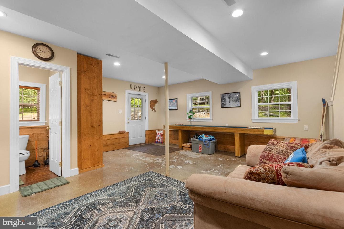 552 S Huron Circle photo 38
