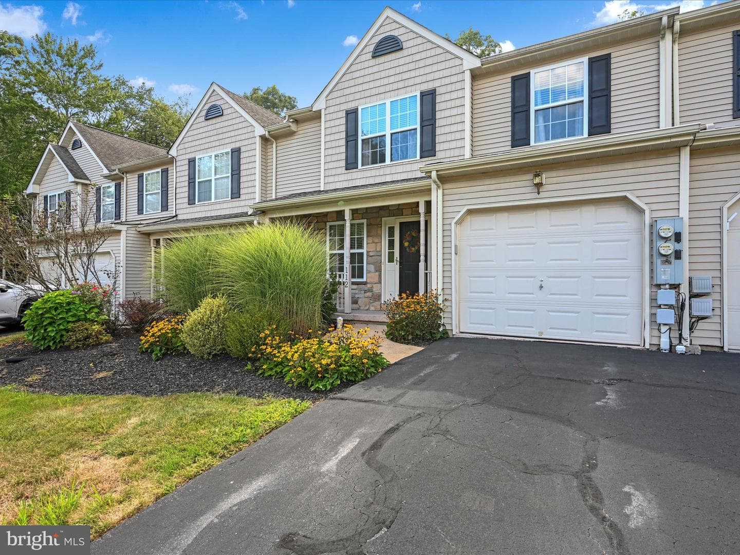 112 Fox Hollow Drive photo 4