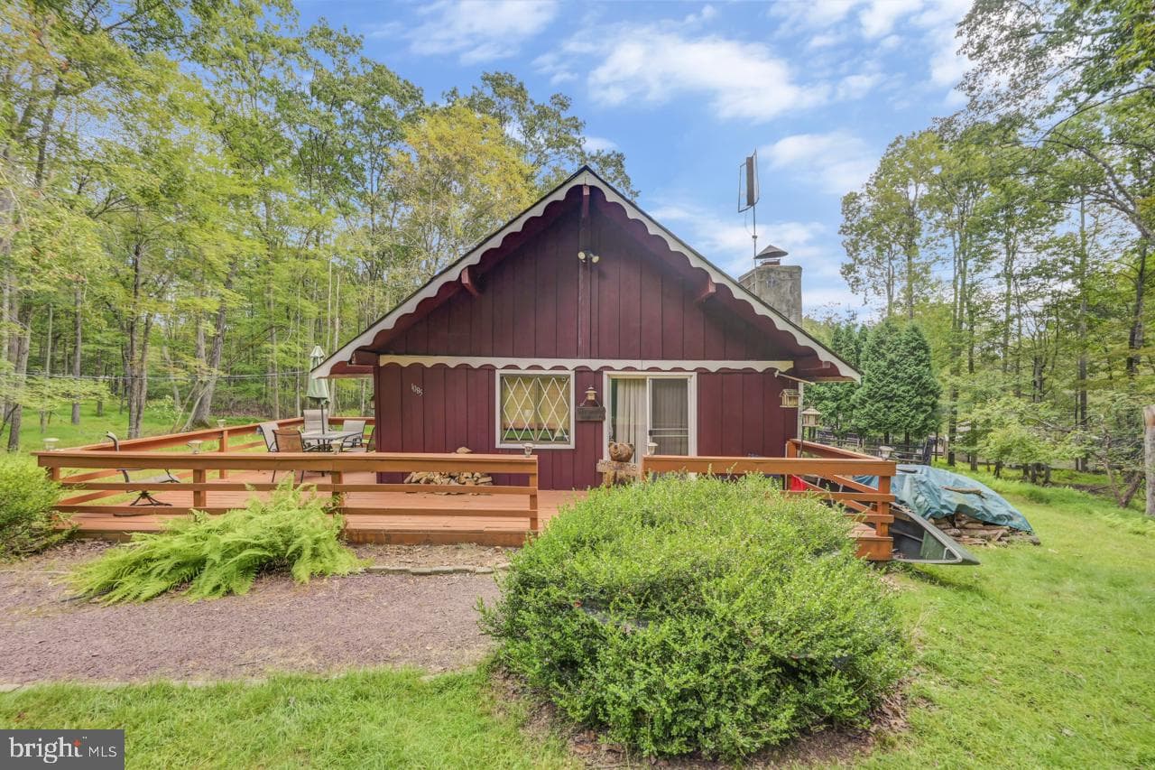 1085 Woodhaven photo 3