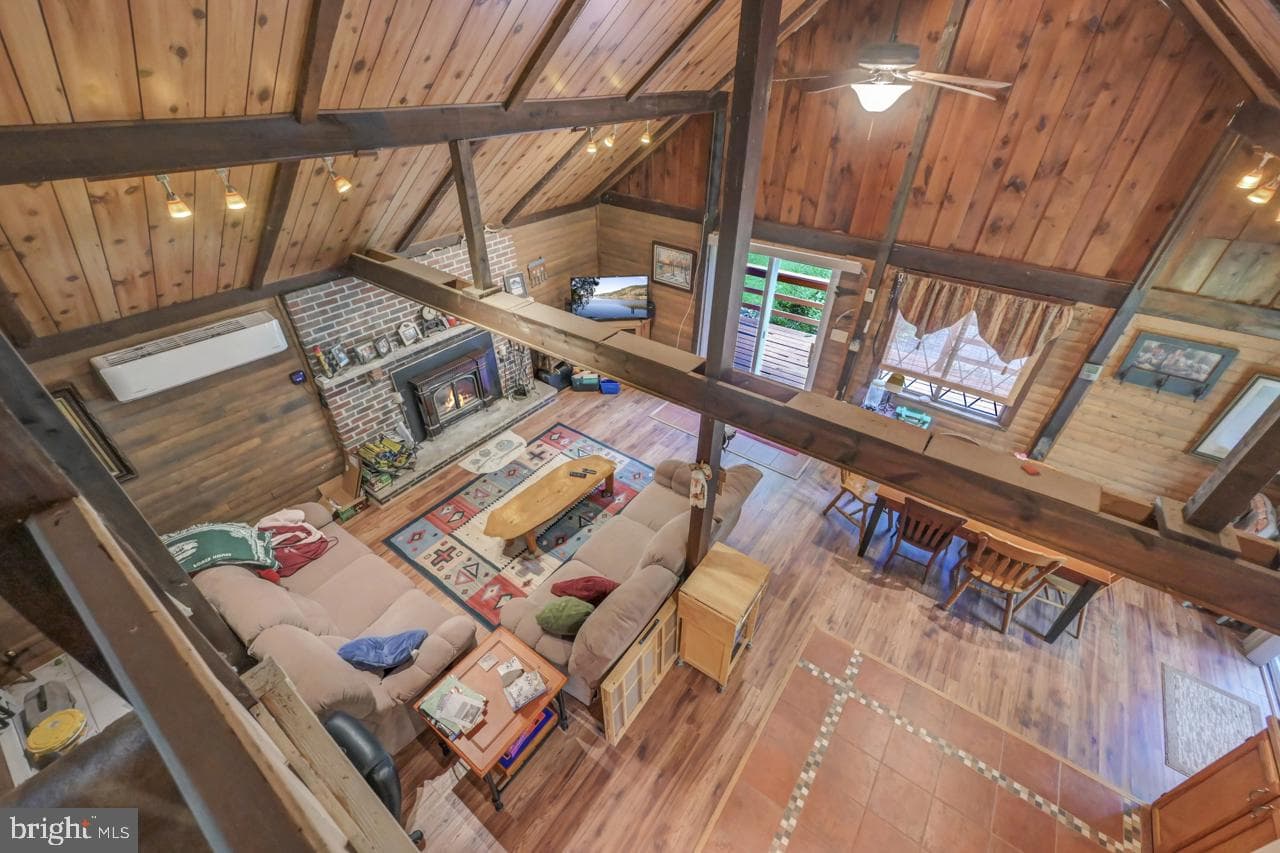 1085 Woodhaven photo 37