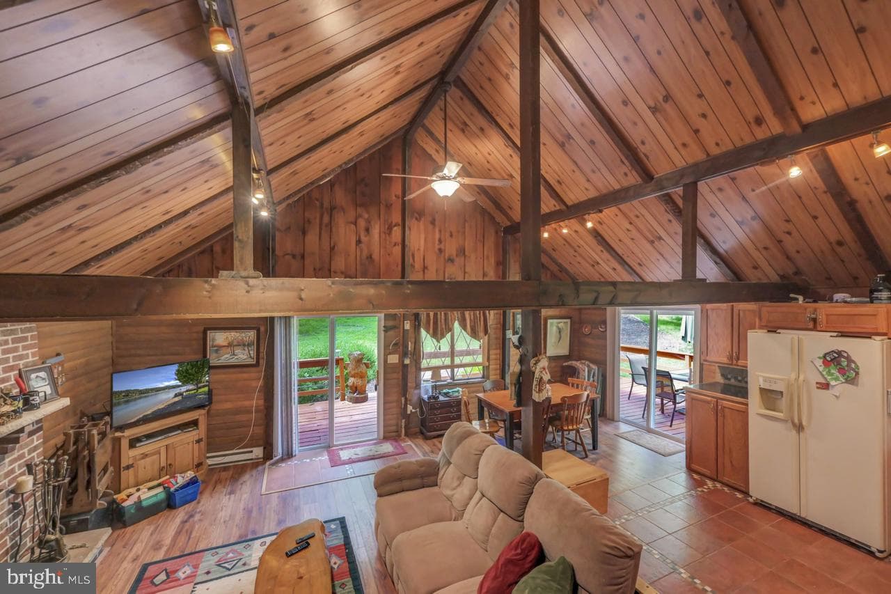 1085 Woodhaven photo 42