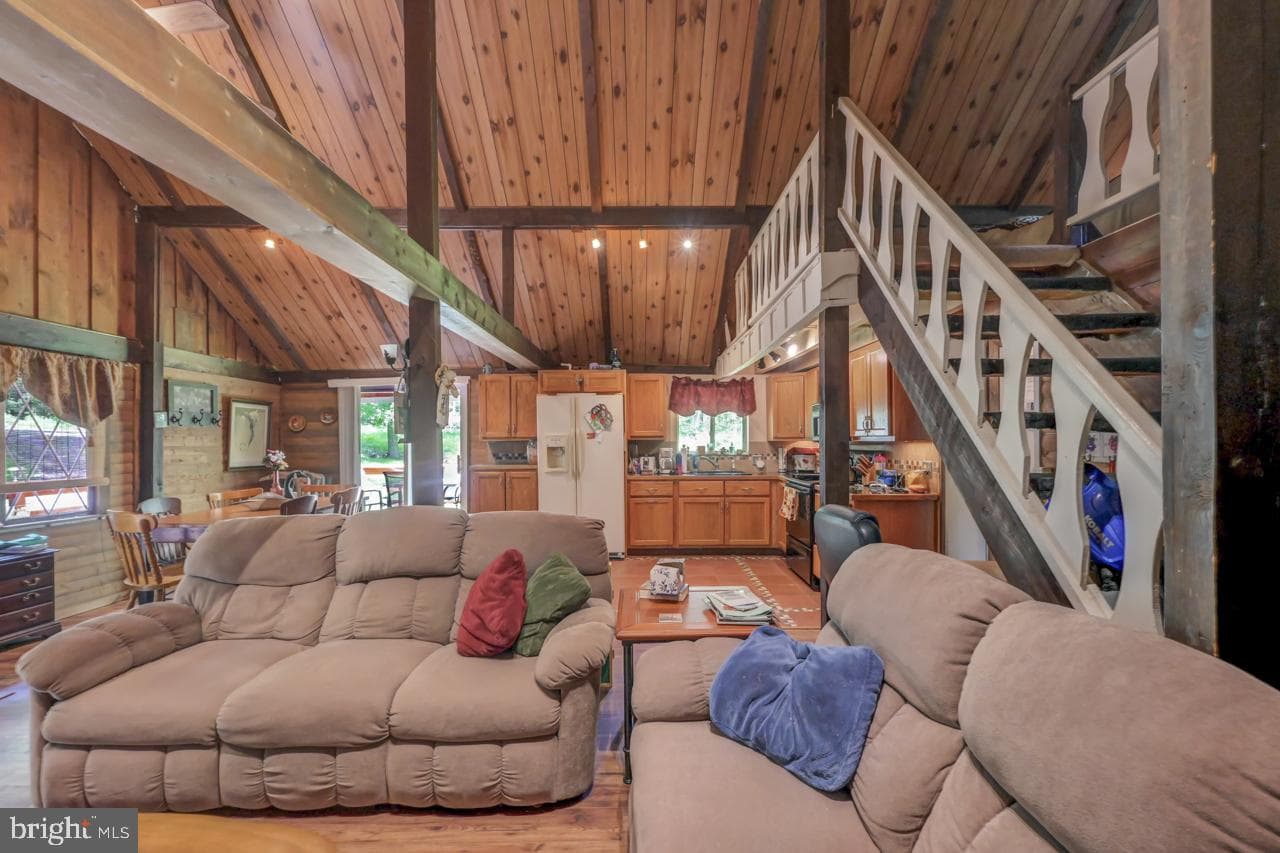 1085 Woodhaven photo 7