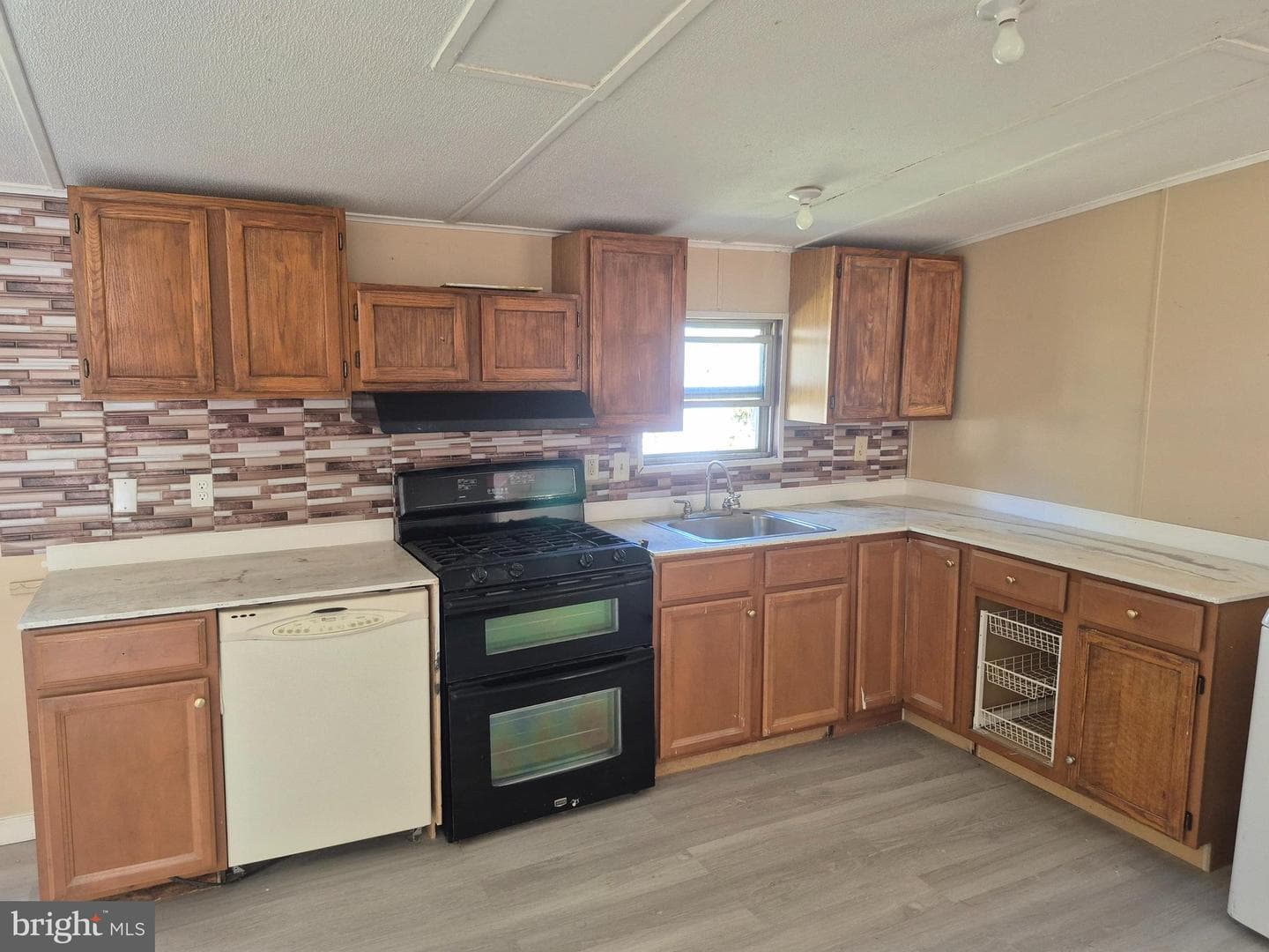 253 Birchwood Estate photo 4