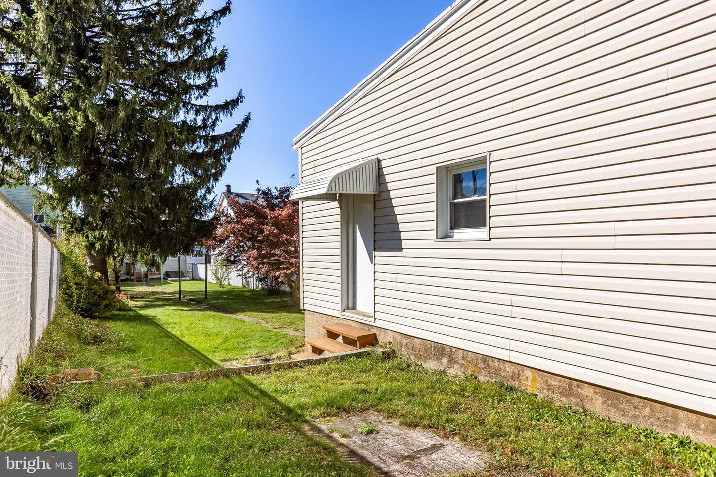 731 N James Street photo 13