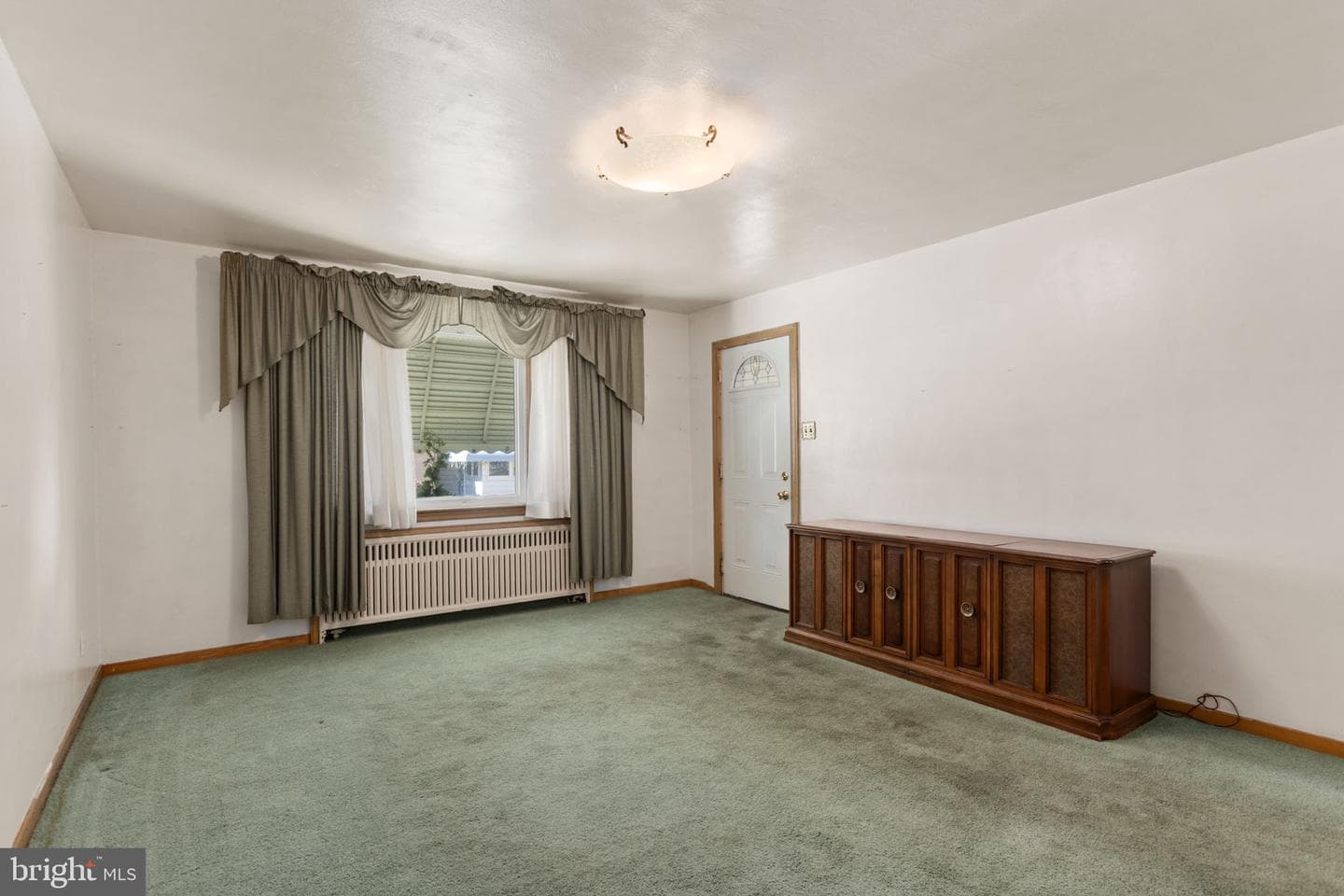 731 N James Street photo 16