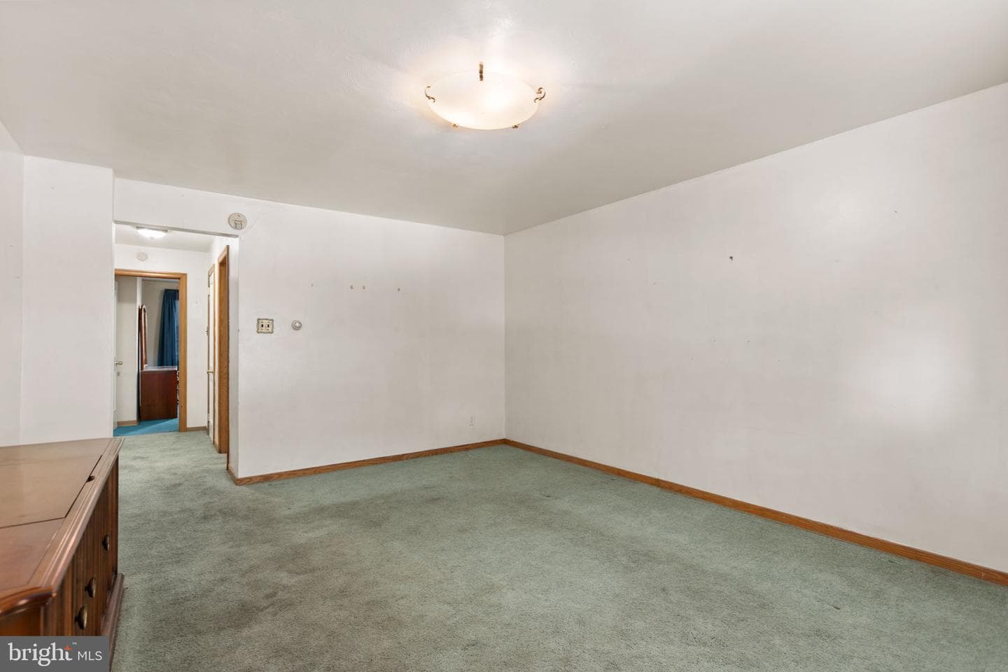 731 N James Street photo 17