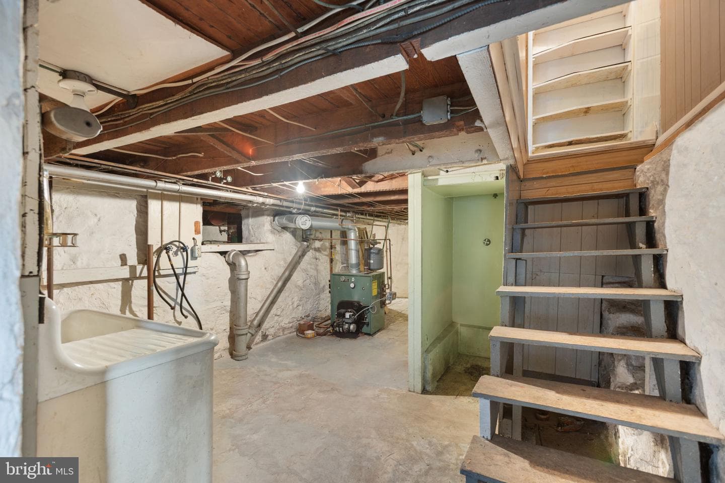 731 N James Street photo 47