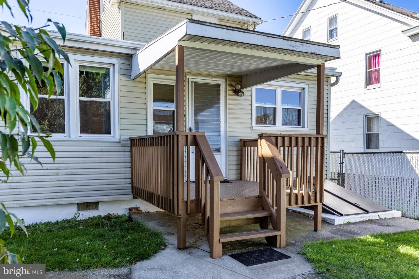 731 N James Street photo 9