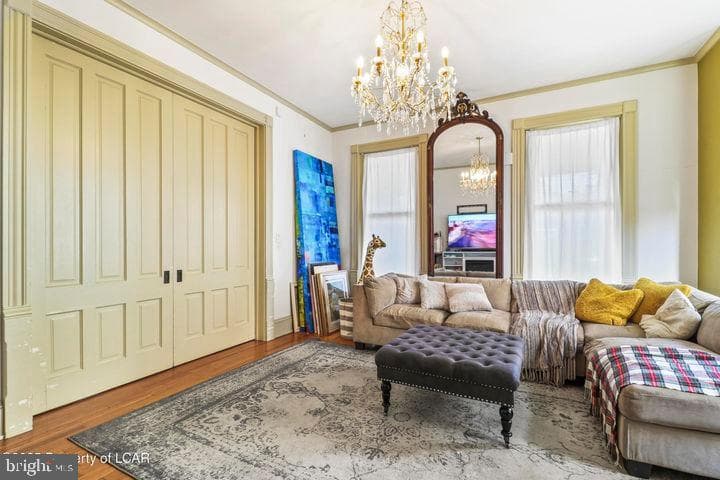 31 Exeter Avenue photo 5