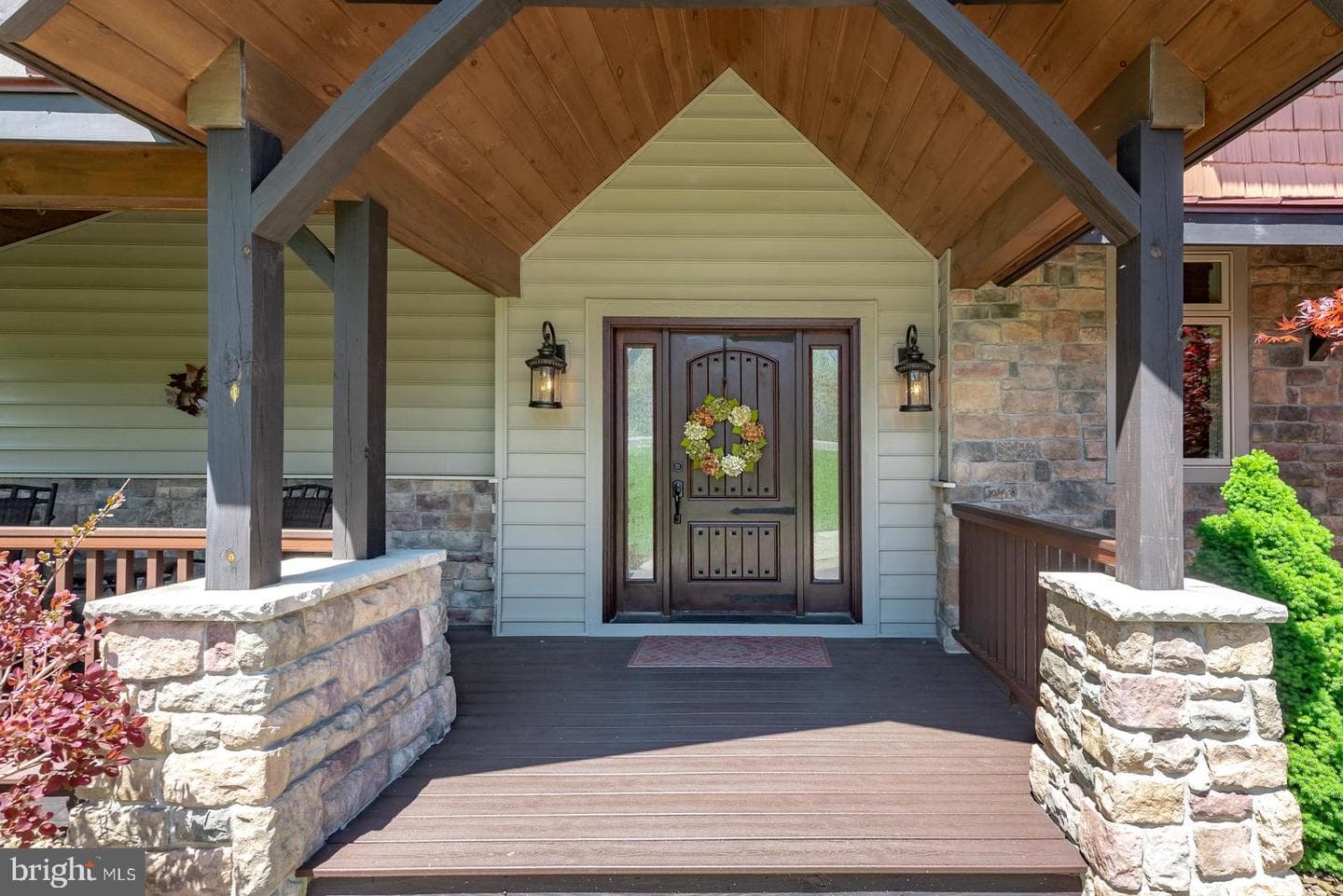 968 Scots Pine Lane photo 3