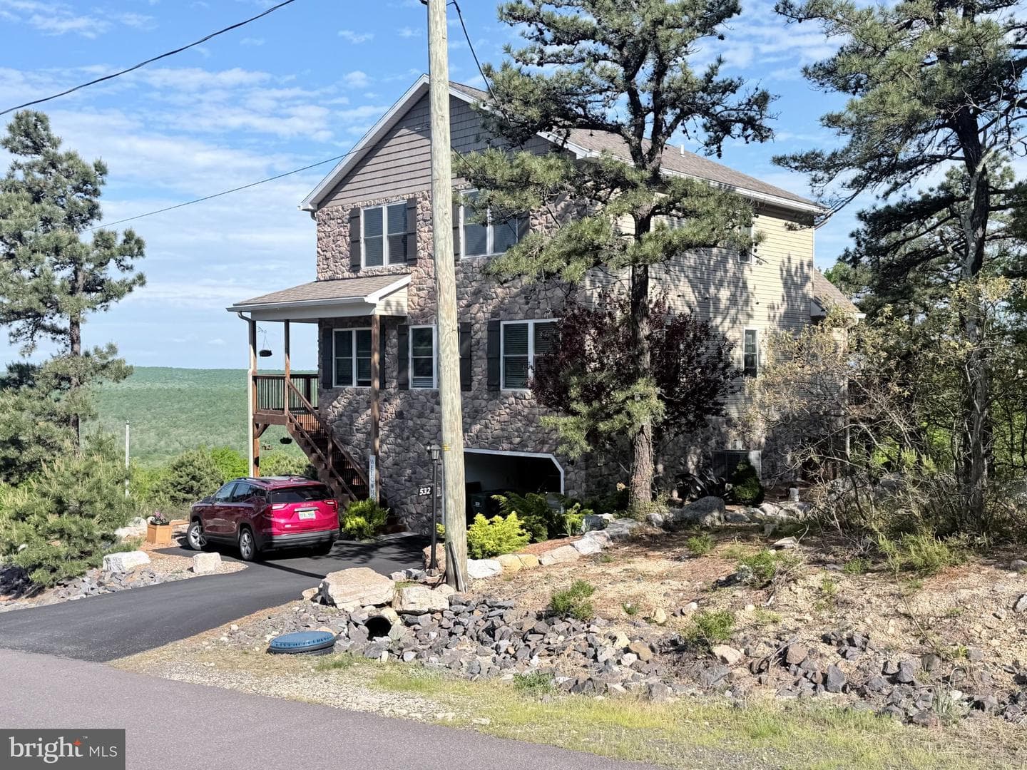 532 Buck Mountain Boulevard, Hazleton