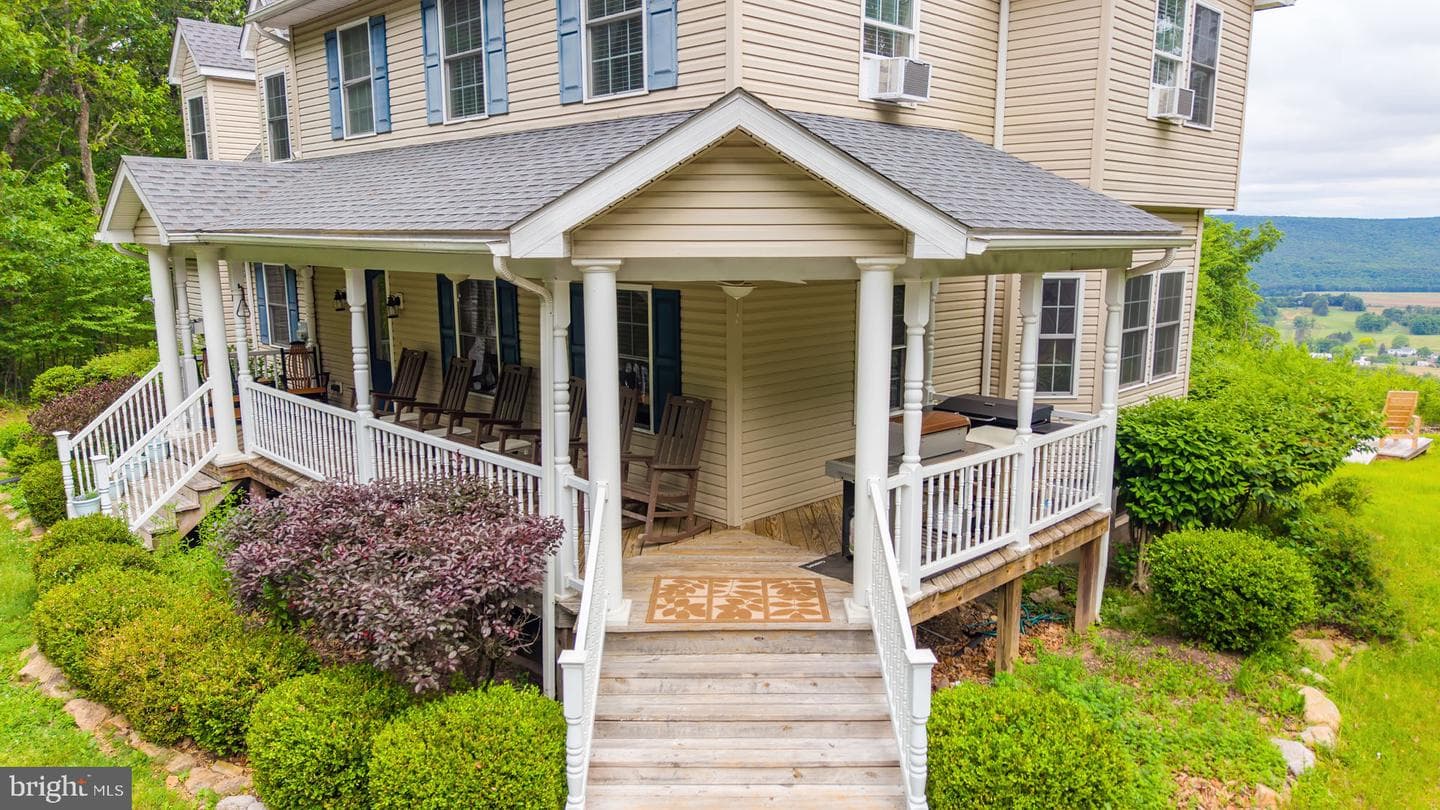 210 White Mountain Lane photo 4